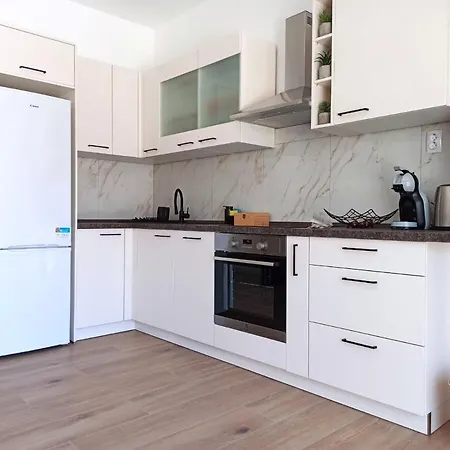 Apartament New! Terrazen - Free Car Parking *